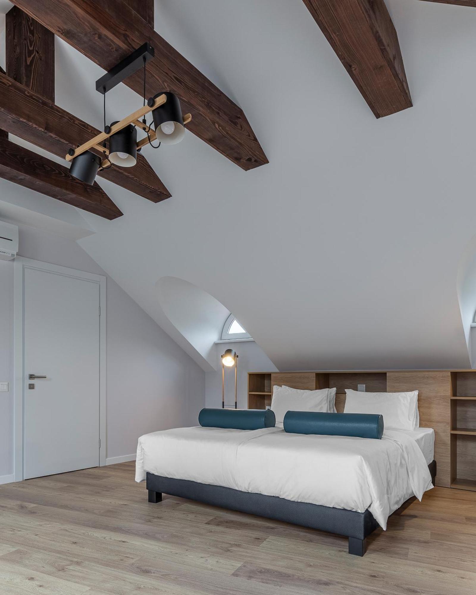 Kontrakt Boutique Hotel Kijev Szoba fotó